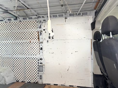 Used 2014 RAM ProMaster 2500 w/ Interior Convenience Group image 23