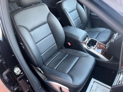 Used 2011 Mercedes-Benz R 350 BlueTEC 4MATIC image 20