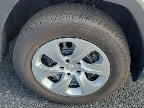 Used 2025 Toyota RAV4 LE image 8