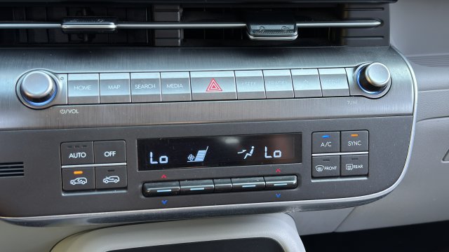 Used 2024 Hyundai Kona SEL AWD/4WD image 21