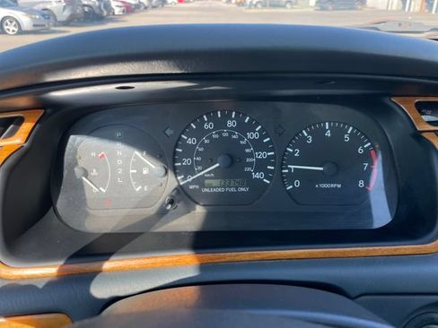 Used 1997 Toyota Camry LE w/ Leather Trim Pkg FWD image 9
