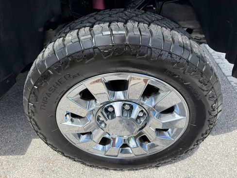 Used 2016 GMC Sierra 2500 Denali w/ Duramax Plus Package AWD/4WD image 41
