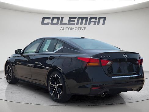 Used 2023 Nissan Altima 2.5 SR FWD image 14