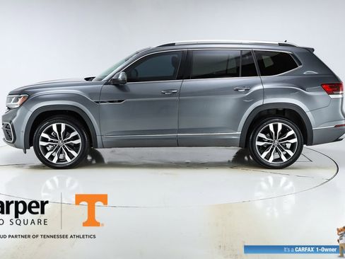Used 2023 Volkswagen Atlas SEL Premium AWD/4WD image 2