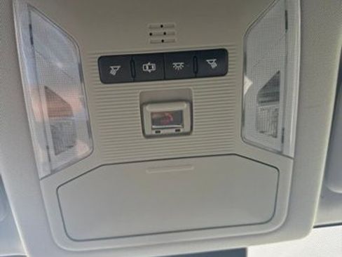 Used 2020 Toyota RAV4 LE w/ All Weather Liner Package AWD/4WD image 20