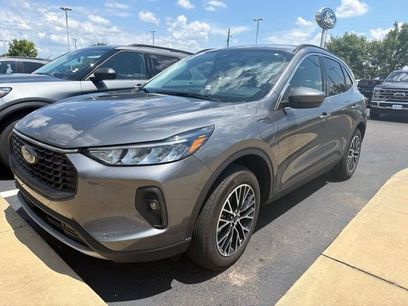 Used 2025 Ford Escape SE