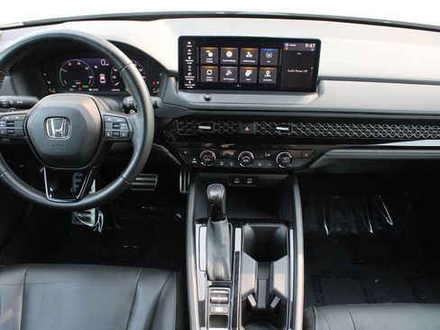 Used 2023 Honda Accord Sport image 13