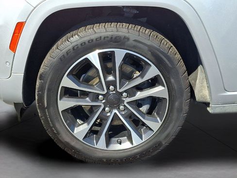 Used 2021 Jeep Grand Cherokee L Overland AWD/4WD image 9