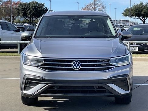 Used 2022 Volkswagen Tiguan SE image 7