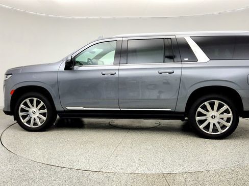 Used 2021 Cadillac Escalade ESV Premium Luxury Platinum w/ Heavy-Duty Trailer Package AWD/4WD image 8