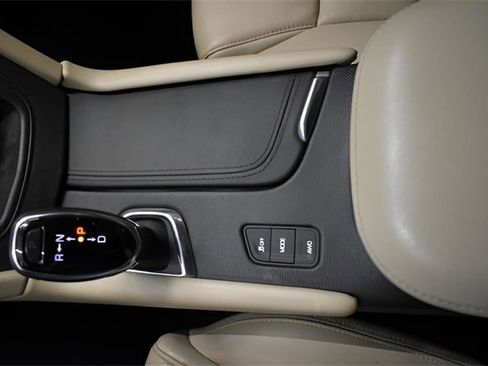 Used 2018 Cadillac XT5 Premium Luxury image 23