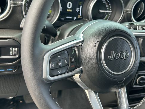 Certified 2023 Jeep Wrangler Sahara image 22