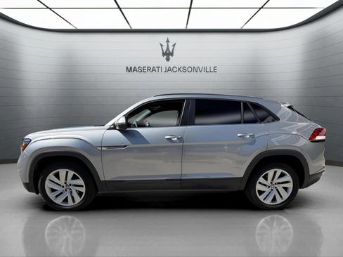 Used 2021 Volkswagen Atlas Cross Sport SE image 11