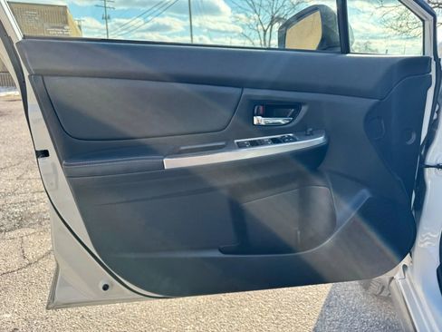 Used 2017 Subaru Crosstrek 2.0i Limited w/ Popular Package #2 image 22