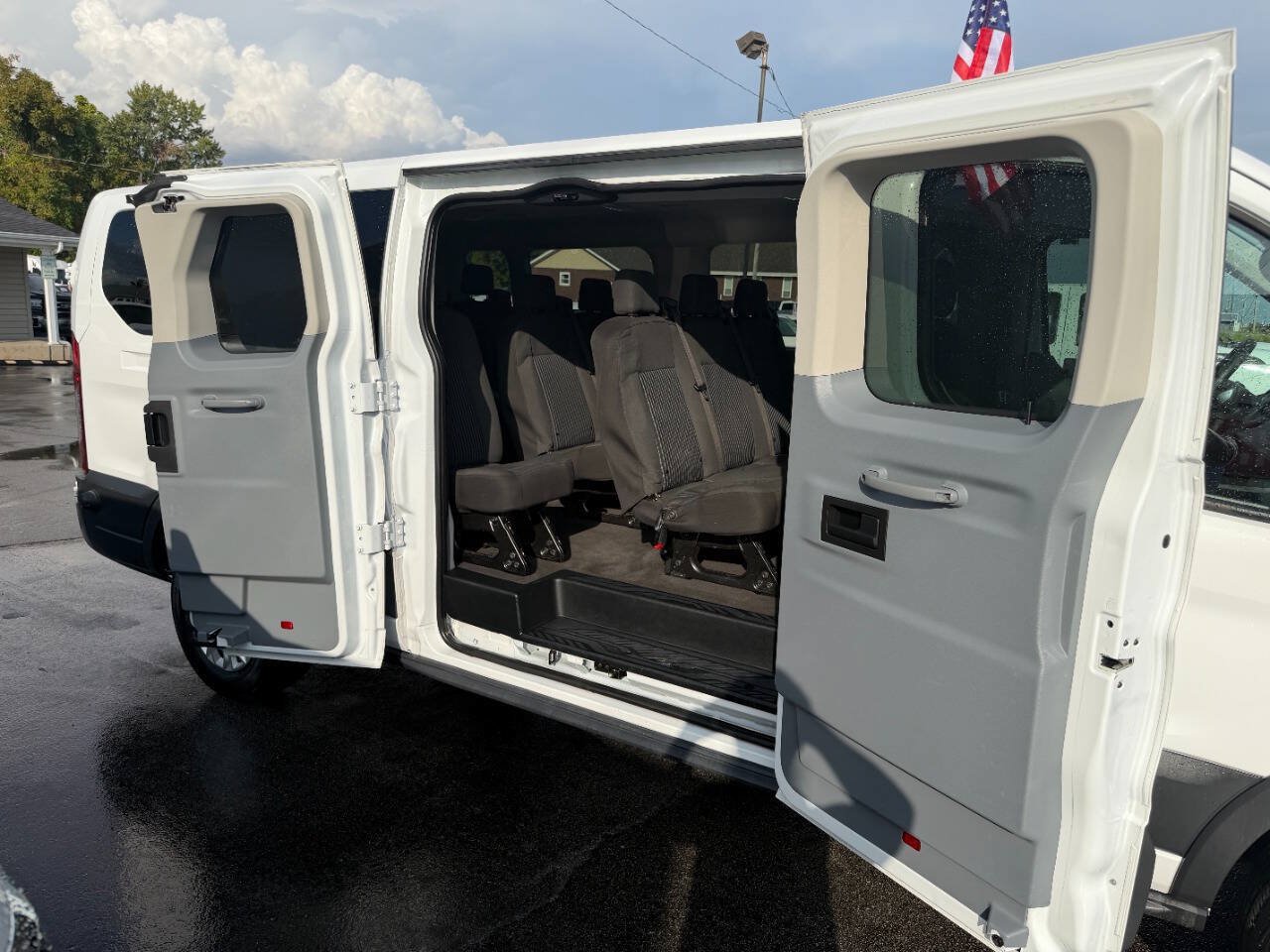 Used 2018 Ford Transit 350 XL RWD image 20