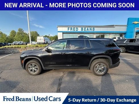 Used 2024 Chevrolet Traverse LS FWD image 7