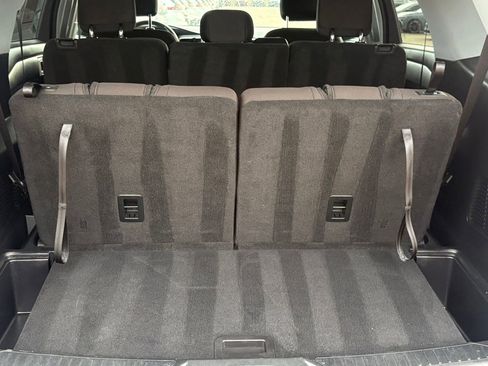 Used 2022 Ford Explorer XLT RWD image 42