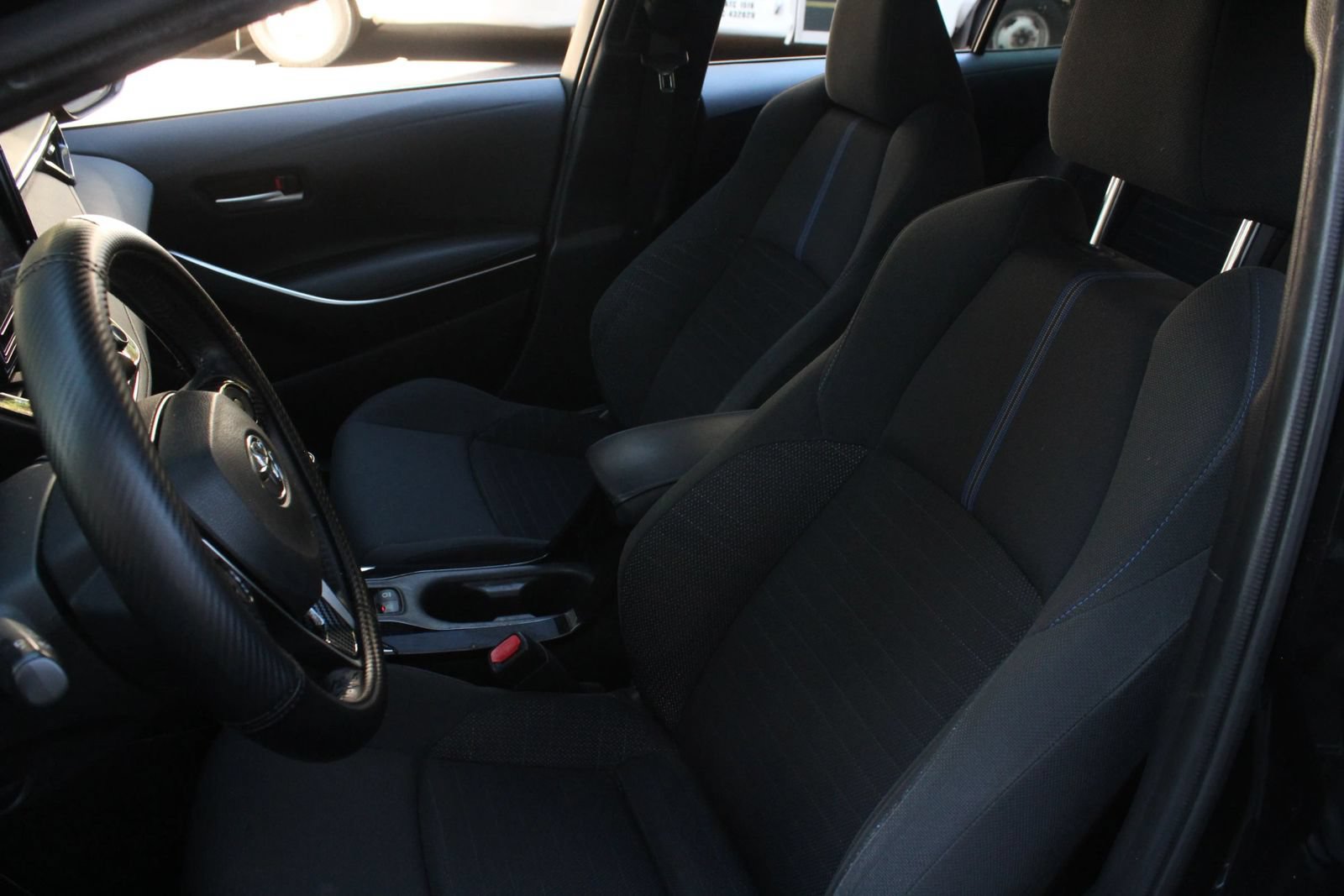 Used 2020 Toyota Corolla SE FWD image 16