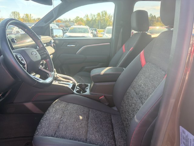 Used 2023 Chevrolet Colorado Z71 w/ Z71 Convenience Package 2 AWD/4WD image 11