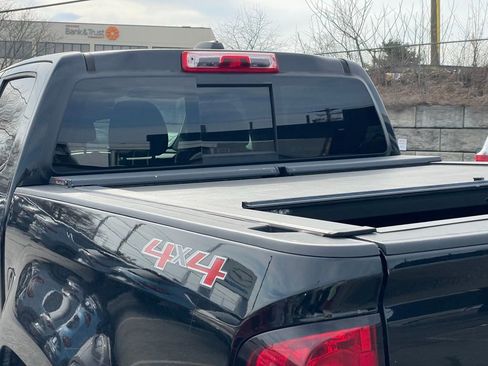 Used 2019 Chevrolet Colorado LT w/ LT Convenience Package image 24