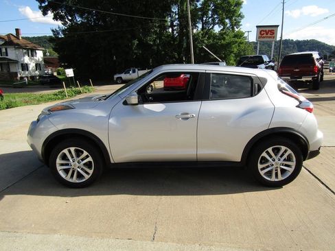 Used 2016 Nissan Juke S AWD/4WD image 3