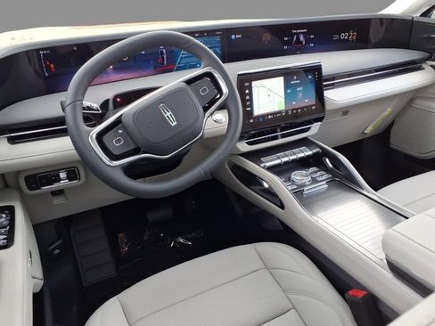 New 2026 Lincoln Nautilus Premier w/ Equipment Group 102A AWD/4WD image 6