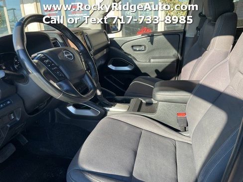 Used 2023 Nissan Frontier SV w/ SV Convenience Package image 12