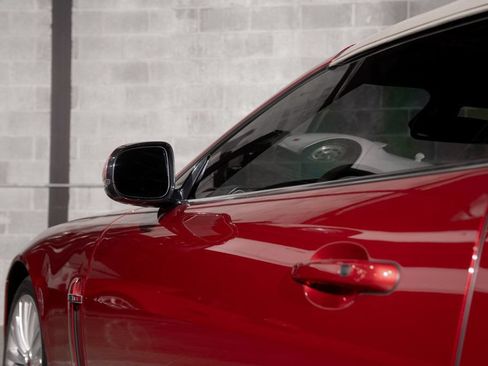Used 2010 Jaguar XK Convertible RWD image 39