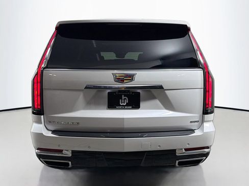 Used 2025 Cadillac Escalade ESV Premium Luxury AWD/4WD image 6