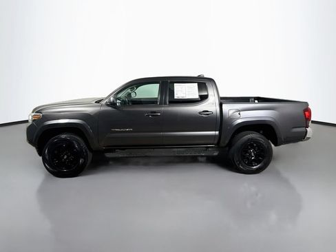 Certified 2021 Toyota Tacoma SR5 AWD/4WD image 4