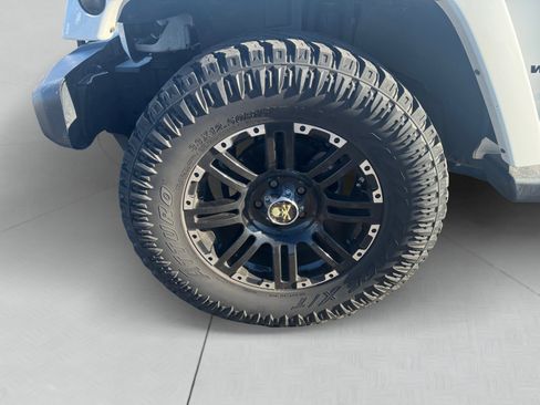 Used 2012 Jeep Wrangler Sahara w/ Connectivity Group image 14