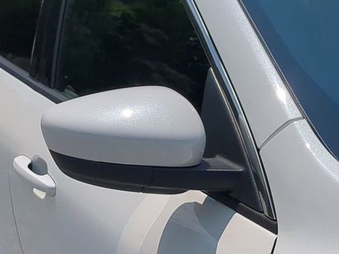 Used 2024 Ford Escape SE image 11