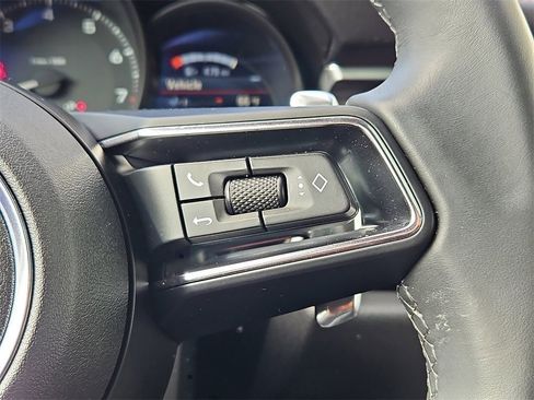 Certified 2025 Porsche Macan image 31