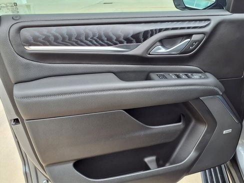 Used 2022 GMC Yukon XL Denali image 15