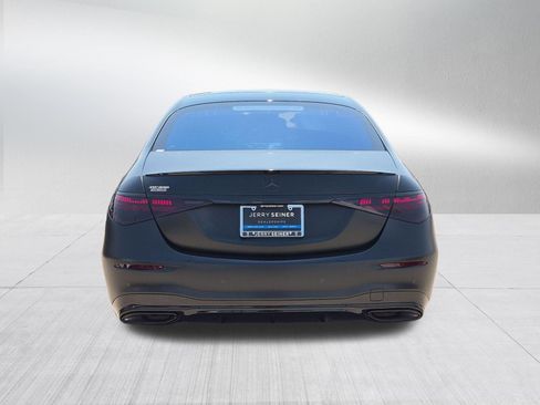 Used 2022 Mercedes-Benz S 580 4MATIC Sedan image 4