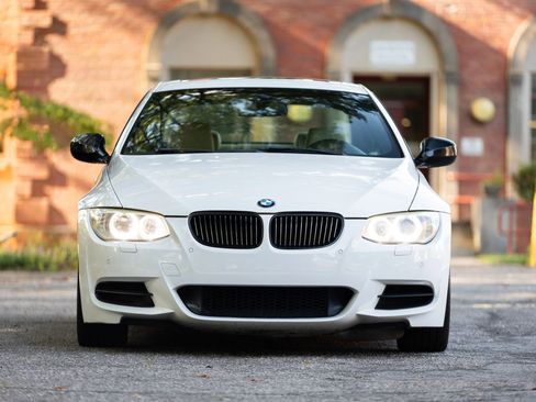 Used 2011 BMW 335is Coupe image 4