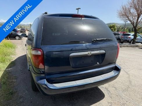 Used 2002 Chrysler Town & Country LXi AWD/4WD image 6