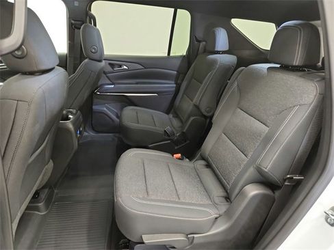 Used 2025 Chevrolet Traverse LT w/ LPO, Floor Liner Package image 30