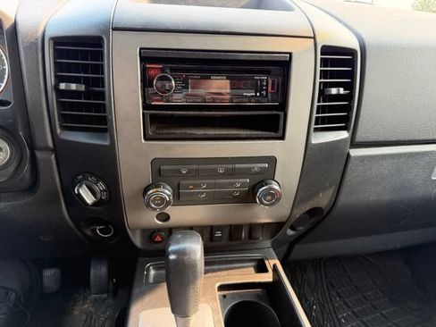 Used 2008 Nissan Titan SE AWD/4WD image 22