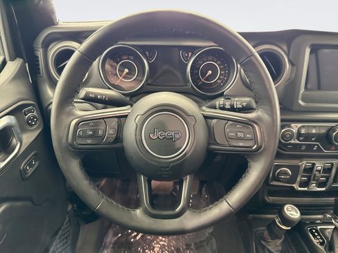 Used 2023 Jeep Wrangler Unlimited Sport image 12