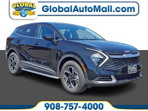 Used 2023 Kia Sportage LX AWD/4WD image 1