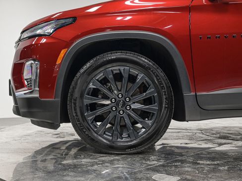 Used 2023 Chevrolet Traverse RS w/ LPO, Floor Liner Package image 3