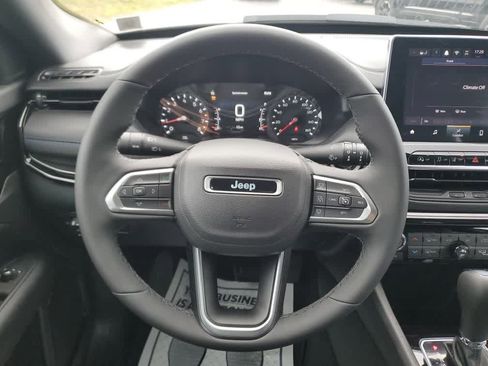 New 2026 Jeep Compass Limited image 18