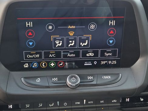 Used 2019 Chevrolet Camaro LT w/ RS Package image 11