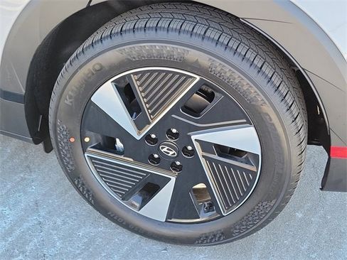 New 2026 Hyundai Ioniq 5 SEL image 22