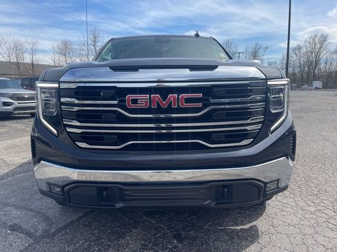 Used 2024 GMC Sierra 1500 SLT AWD/4WD image 11