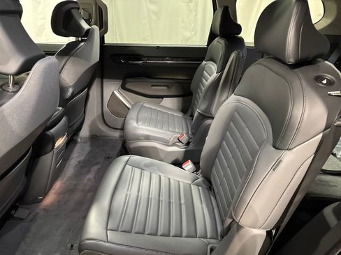 New 2026 Kia EV9 Land AWD/4WD image 5