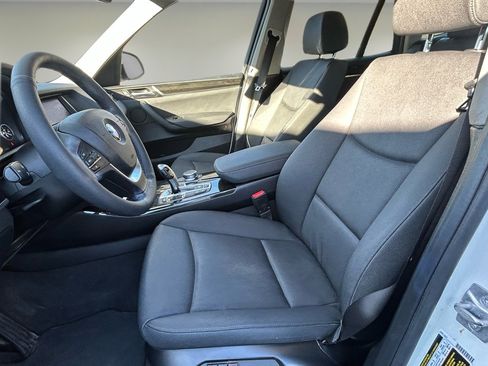 Used 2017 BMW X3 xDrive28i image 11