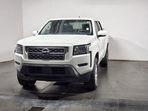 Used 2022 Nissan Frontier SV image 4