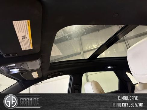 Used 2019 Cadillac XT5 Premium Luxury AWD/4WD image 22